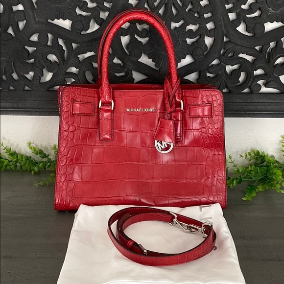 Michael Kors Red Crocodile Embossed Dillon Large Tote Bag - Picture 1 of 13